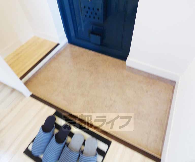 玄関　大きな段差がありません