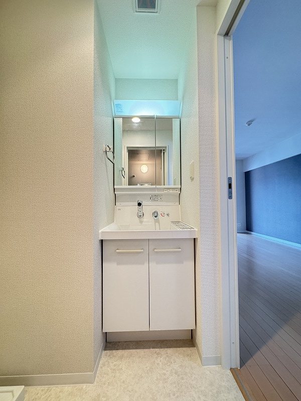 洗面設備　※掲載情報と物件の現況が異なる場合、現況を優先するものとしま