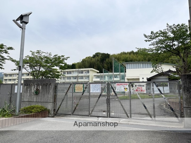 小学校　高知市立一宮東小学校（小学校）まで654m