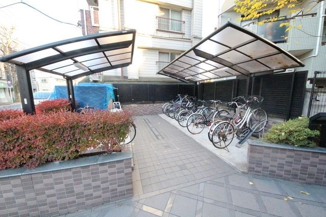 駐車場　★駐輪場★