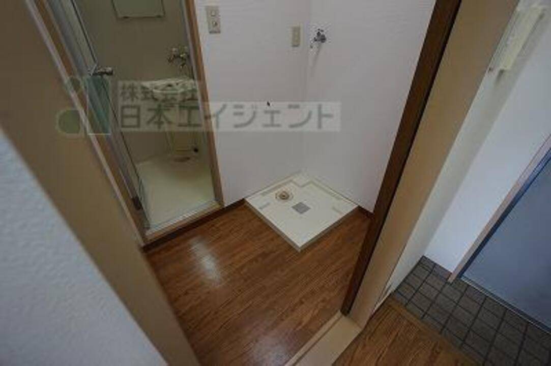 洗面設備　洗濯機置場