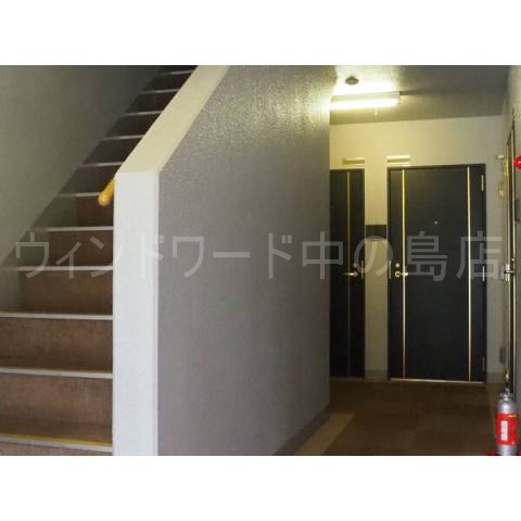 エントランス　詳細は、ウィンドワード中の島までご相談下さい。