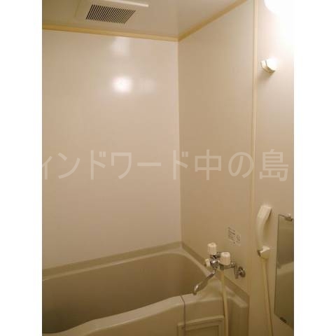 バス・シャワールーム　詳細は、ウィンドワード中の島までご相談下さい。