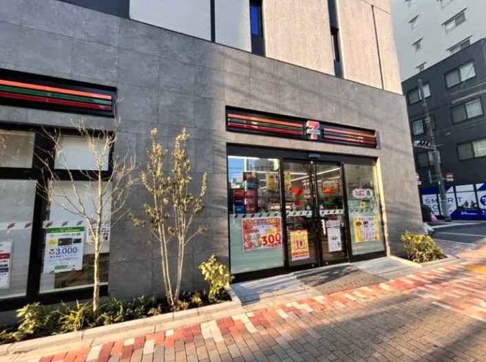 コンビニ　セブンイレブン 墨田菊川2丁目店（コンビニ）まで220m