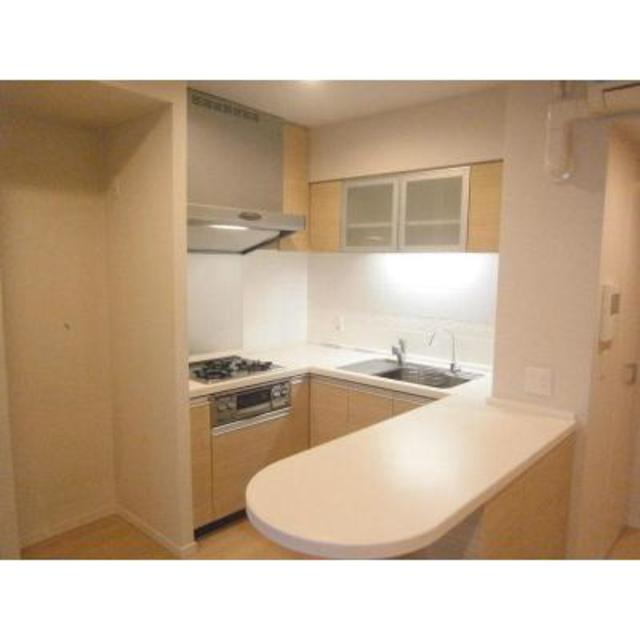 キッチン　※写真は同タイプ住戸です。