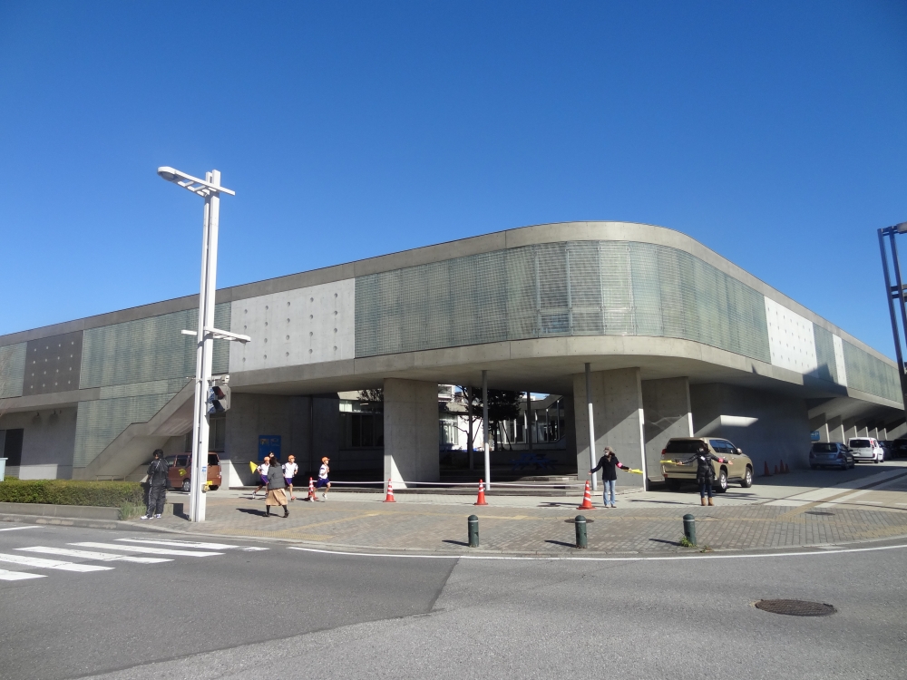 小学校　千葉市立 美浜打瀬小学校（小学校）まで438m