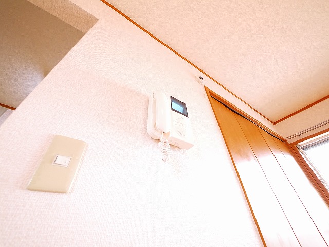 セキュリティ　モニター付きインターホンです