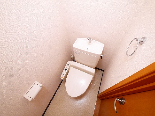 トイレ　落ち着いたトイレです