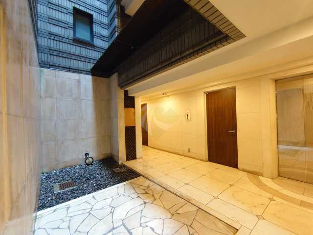 エントランス　コリンズ86ビル