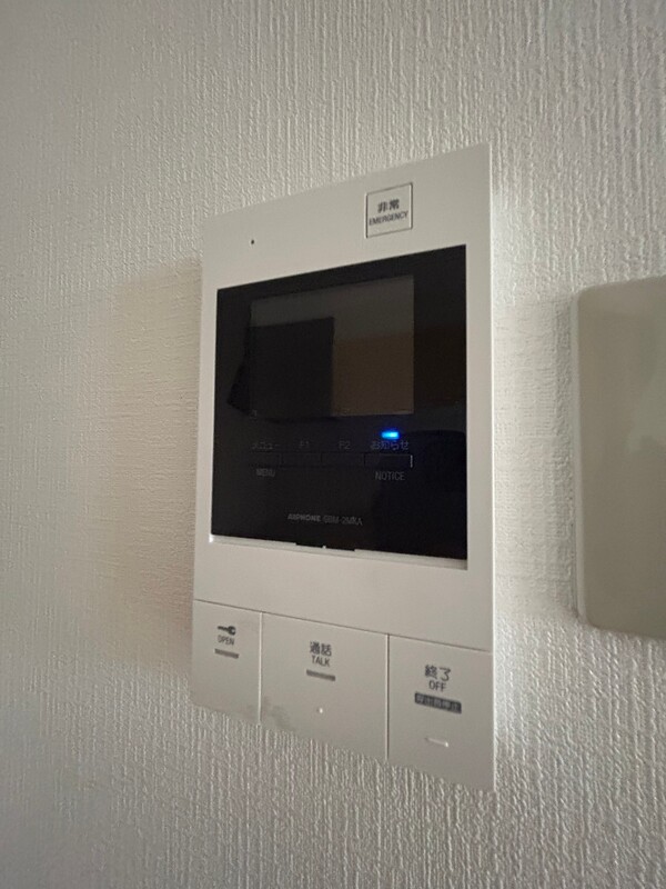 セキュリティ　内装は別部屋の参考写真です。