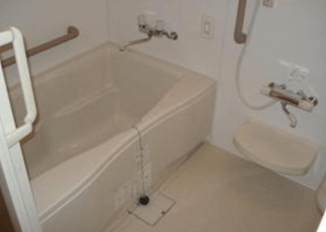 バス・シャワールーム　※別部屋参考写真