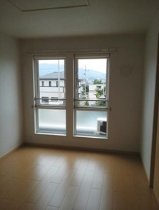 その他部屋・スペース　各居室に収納スペースあります