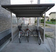 その他共有部分　屋根付の駐輪場で大事な自転車も安心です