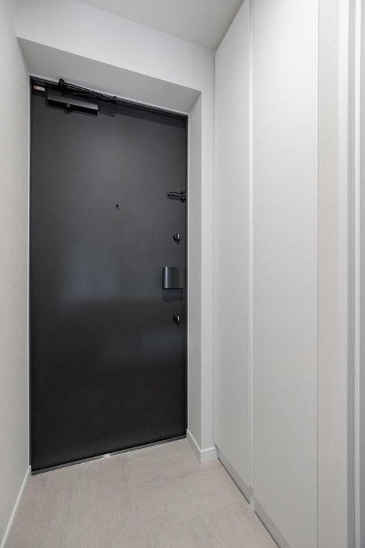 玄関　※別部屋の参考写真です。