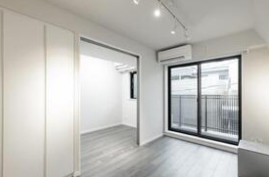 居室・リビング　※別部屋の参考写真です。