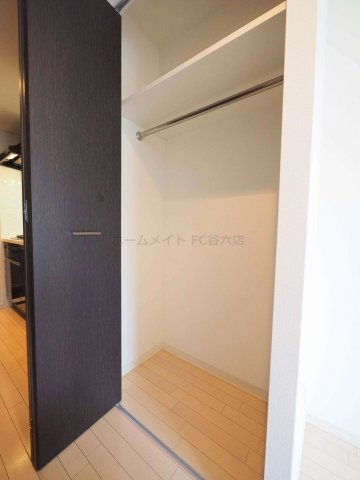 収納　アーデンタワー西本町
