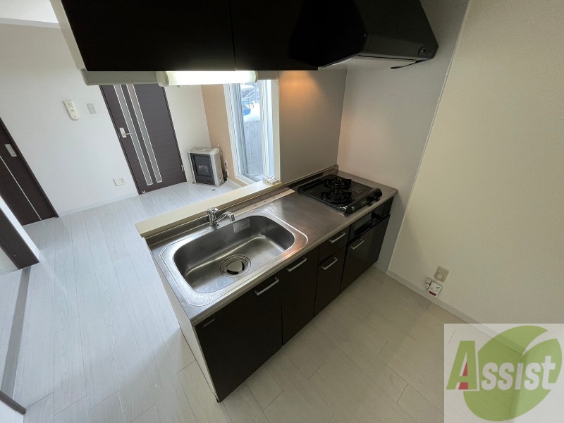 キッチン　キッチンはスペースも広々していて使いやすそうですよ！