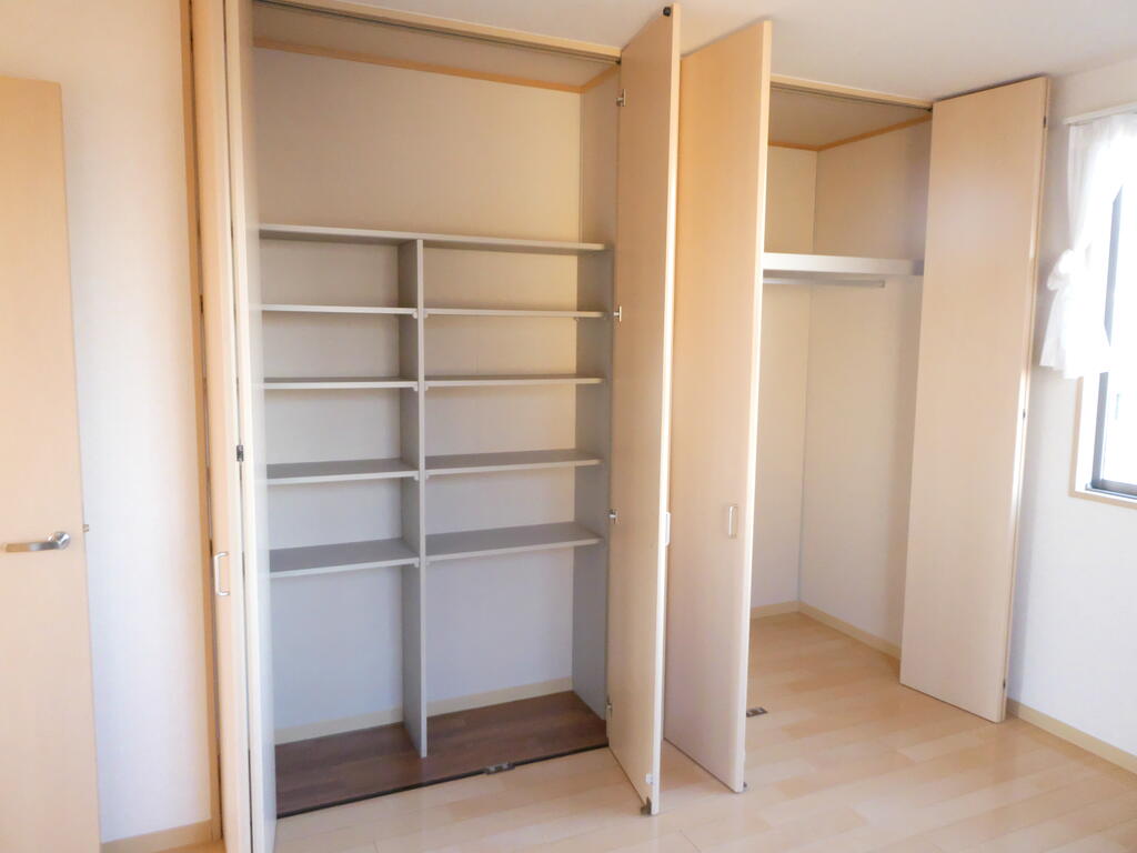 収納　内観写真・動画・パノラマは同アパート同タイプ間取り2階の部屋