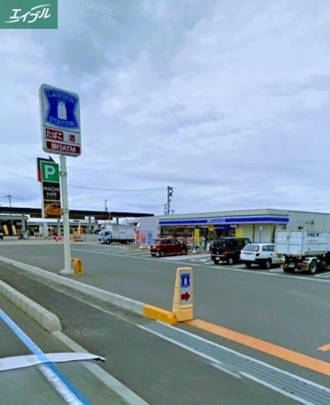 コンビニ　ローソン岡山古新田店（コンビニ）まで813m