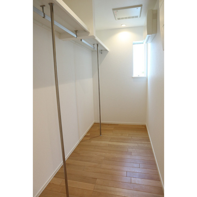 収納　ウォークインクローゼット