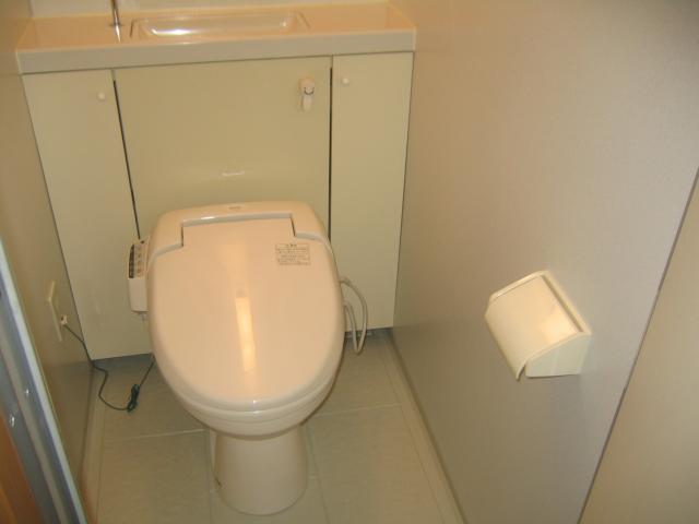 トイレ　清潔感のあるトイレです