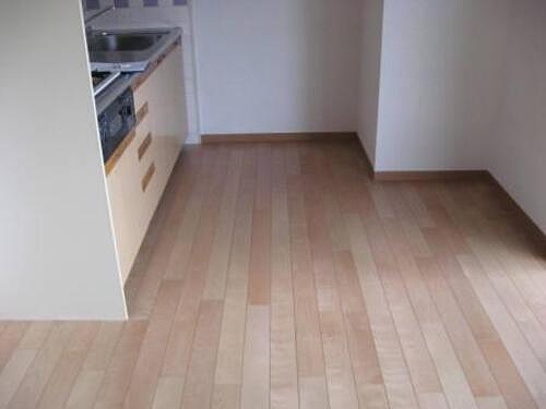 居室・リビング　ダイニングキッチン約５．７畳　※前回募集時／２０２２年１２月