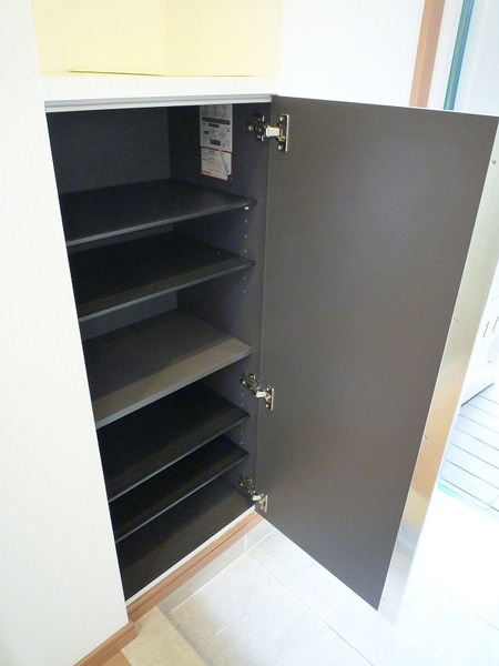 玄関　シューズボックスあり