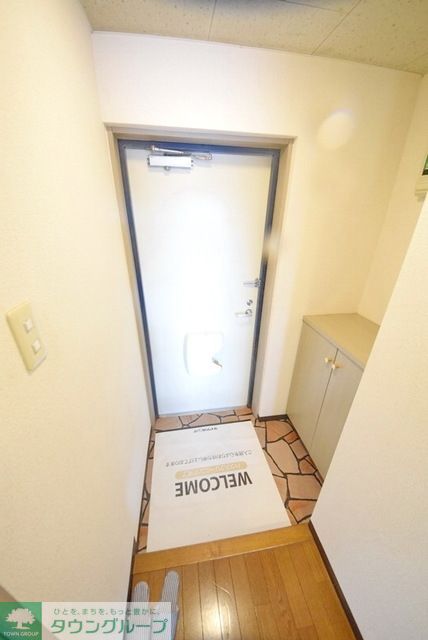 玄関　お部屋探しは【タウンハウジング蘇我店】にお任せ下さい♪