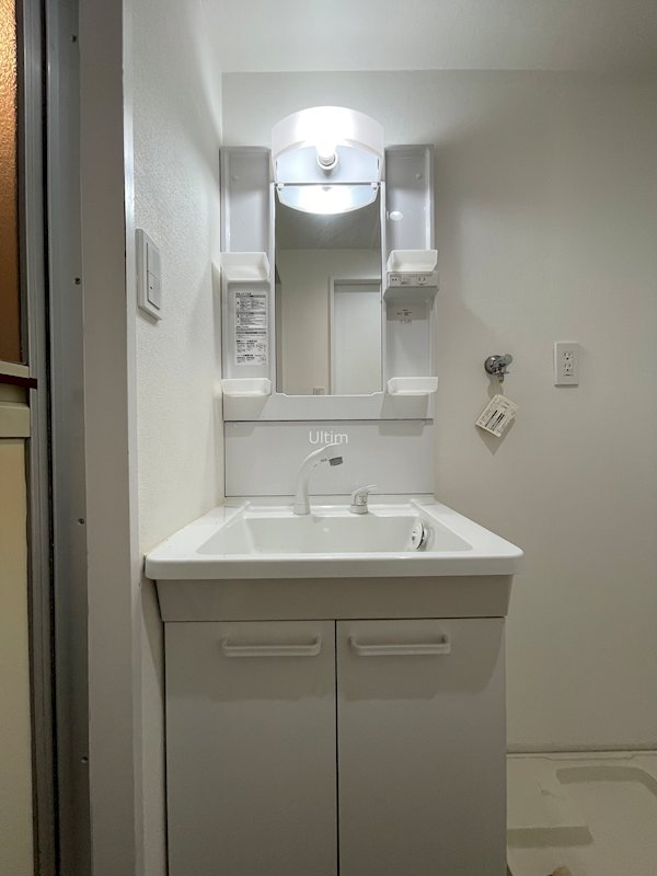 洗面設備　別の部屋の写真