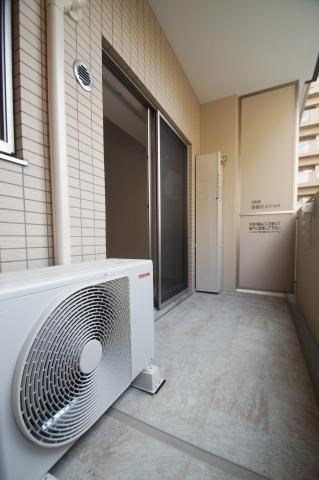 バルコニー　※別号室の参考写真です。