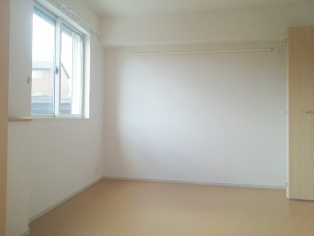 その他部屋・スペース　洋室６帖！