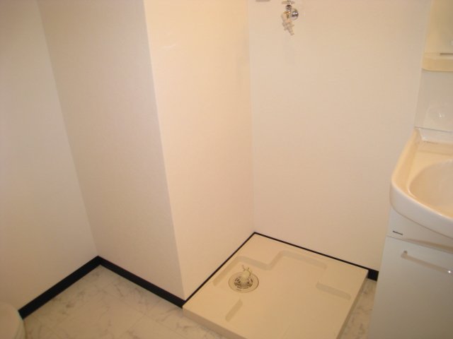 その他　同物件別号室のものです。