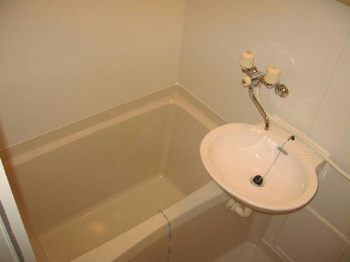 洗面設備　同シリーズの類似となります。現況を優先致します。