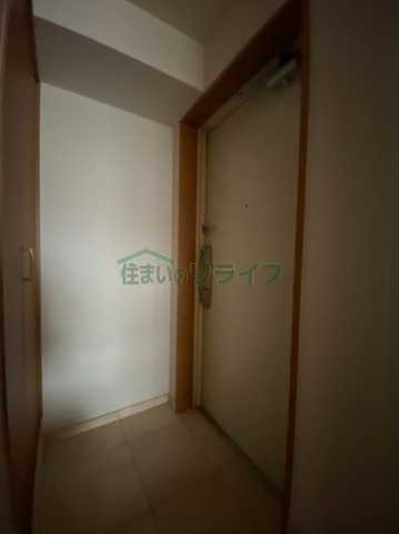 玄関　別階層の参考写真になります。