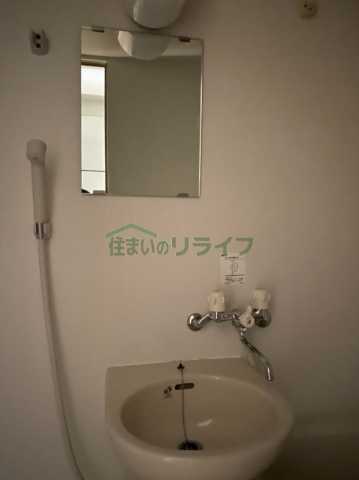 洗面設備　別階層の参考写真になります。