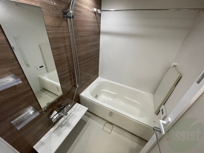 バス・シャワールーム　お風呂になります。一日の疲れを癒してくださいね。