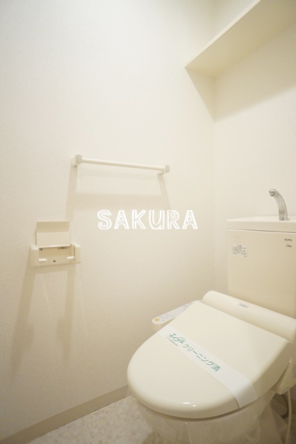 トイレ　嬉しい温水洗浄便座♪