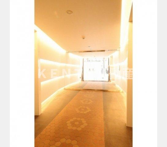 エントランス　清潔なエントランスです