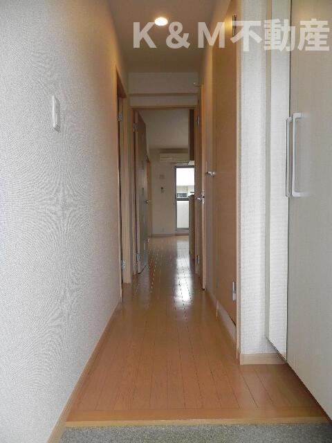 玄関　シンプルで使いやすい玄関です