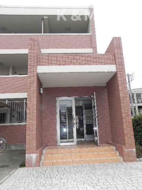 エントランス　毎日通るエントランスはこのようになっています