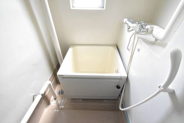 バス・シャワールーム　ビレッジハウスの同一物件・同一タイプの間取りの写真です