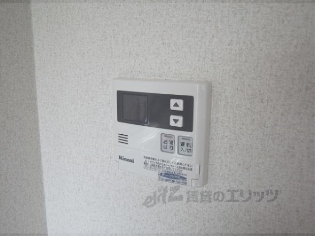 その他設備　給湯器リモコン
