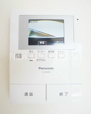 セキュリティ　室内モニターで来訪者を確認できるTVモニターホン。