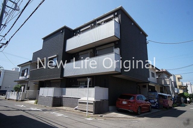 建物外観　積水ハウスの賃貸住宅シャーメゾン。