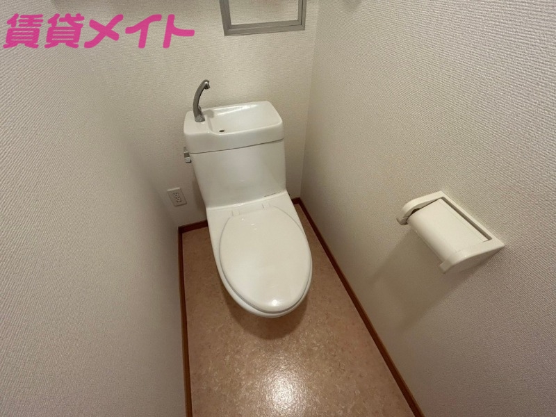 トイレ　別部屋参考写真です
