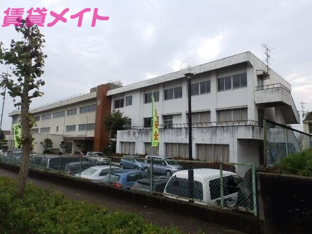 小学校　津市立千里ヶ丘小学校（小学校）まで1143m