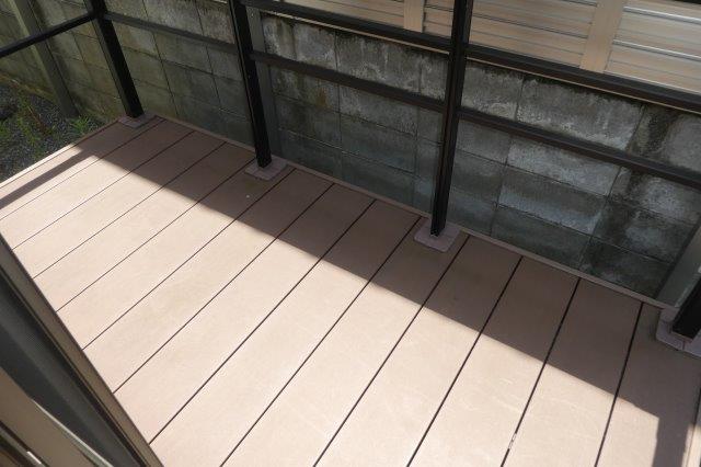 庭　ウッドデッキ