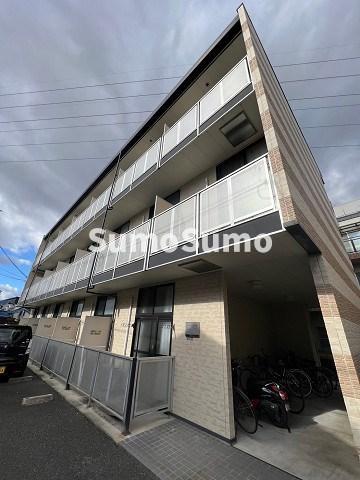 建物外観　外観は落ち着いています