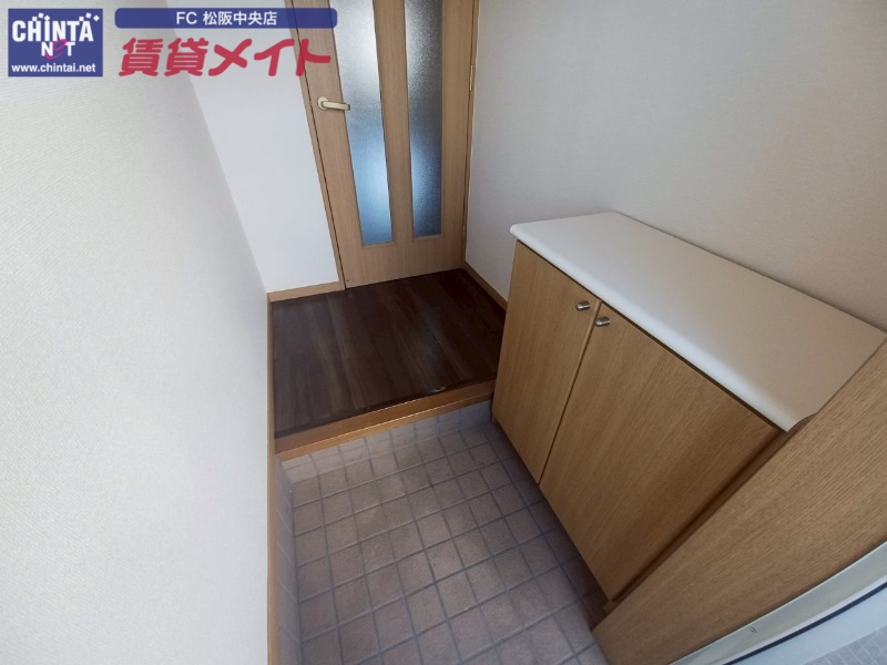 玄関　同型別室のお写真です