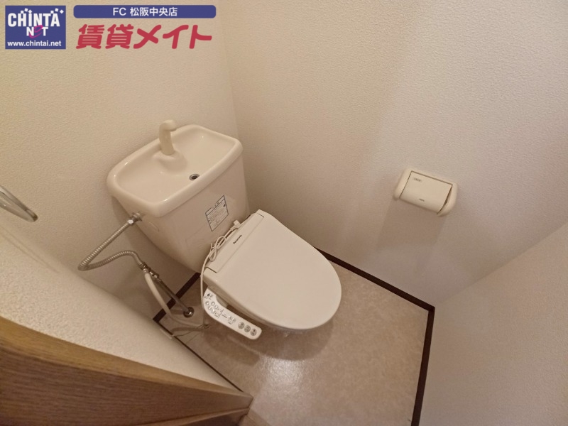 トイレ　同型別室のお写真です